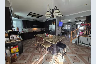 1683 Iris Street, Los Banos, CA 93635 - Photo 6