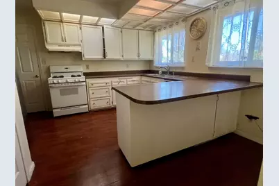 7016 Peck Drive, Sacramento, CA 95828 - Photo 8