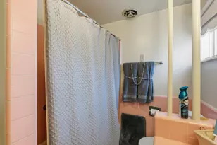 295 E Durian Ave, Coalinga, CA 93210 - Photo 18