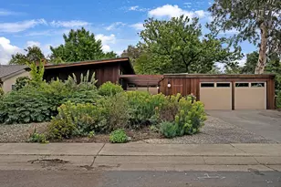 2 Parkside Dr, Davis, CA 95616 - Photo 1