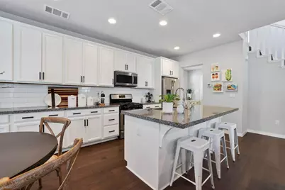 3178 Dullanty Way, Sacramento, CA 95816 - Photo 2