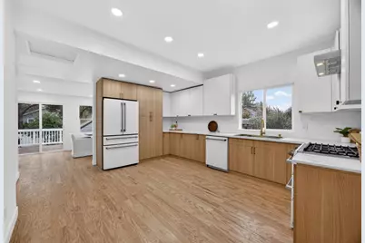 628 Street, Sacramento, CA 95819 - Photo 4