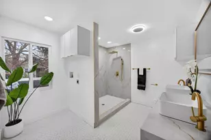 628 St, Sacramento, CA 95819 - Photo 12