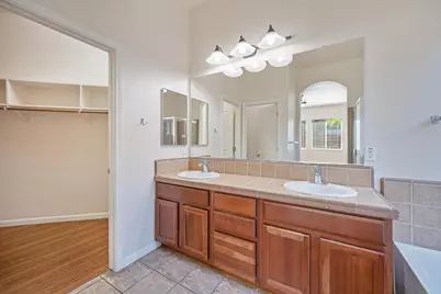 9729 Marbella Court, Elk Grove, CA 95624 - Photo 20