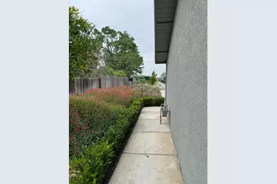 1360 Crawford Road, Modesto, CA 95357 - Photo 8