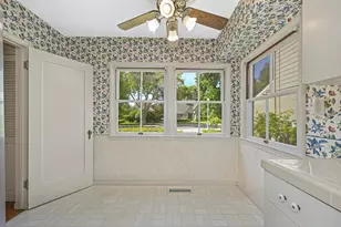 1217 Robertson Way, Sacramento, CA 95818 - Photo 14