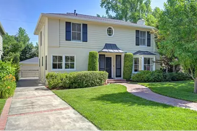 1217 Robertson Way, Sacramento, CA 95818 - Photo 2