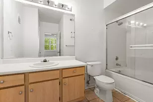 701 Gibson Dr, Roseville, CA 95678 - Photo 18