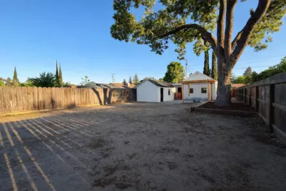 819 Julian Street, Turlock, CA 95380 - Photo 22