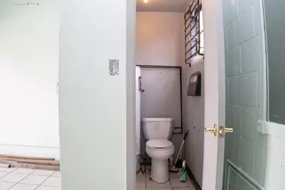 4518 Martin Luther King Jr Boulevard, Sacramento, CA 95820 - Photo 20