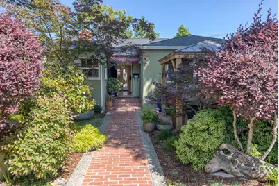 215 Helen Avenue, Modesto, CA 95354 - Photo 2