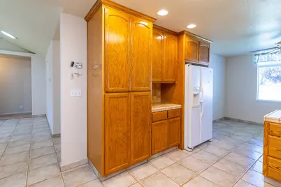 13500 Welch Street, Waterford, CA 95386 - Photo 10