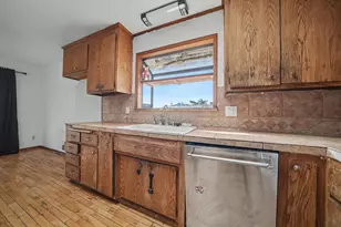 31 S Pioneer Cir, Jackson, CA 95642 - Photo 14