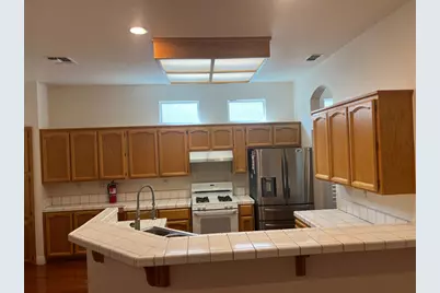 8613 Aviary Woods Way, Elk Grove, CA 95624 - Photo 6