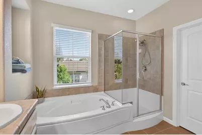 8073 Lido Isle Lane, Sacramento, CA 95831 - Photo 46