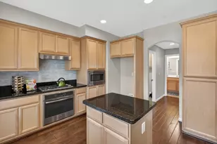 8073 Lido Isle Ln, Sacramento, CA 95831 - Photo 22