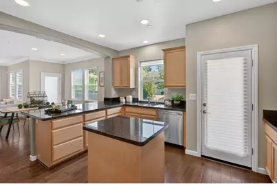 8073 Lido Isle Lane, Sacramento, CA 95831 - Photo 20