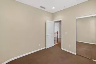 8073 Lido Isle Ln, Sacramento, CA 95831 - Photo 36