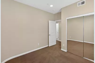 8073 Lido Isle Lane, Sacramento, CA 95831 - Photo 28