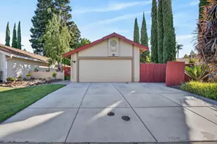 7597 Deltawind Dr, Sacramento, CA 95831 - Photo 10