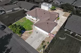 61 Brentford Cir, Sacramento, CA 95823 - Photo 2