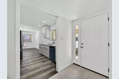 61 Brentford Circle, Sacramento, CA 95823 - Photo 8