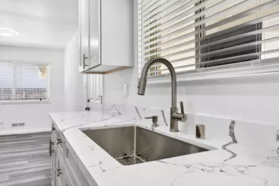 61 Brentford Circle, Sacramento, CA 95823 - Photo 10