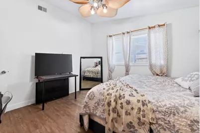 7803 Orchard Woods Circle, Sacramento, CA 95828 - Photo 16