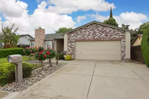 929 Kapareil Dr, Tracy, CA 95376 - Photo 4