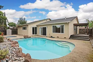 929 Kapareil Dr, Tracy, CA 95376 - Photo 42