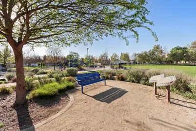 10115 Hampton Oak Drive, Elk Grove, CA 95624 - Photo 48