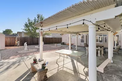10115 Hampton Oak Drive, Elk Grove, CA 95624 - Photo 40