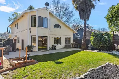 6931 Springmont Drive, Elk Grove, CA 95758 - Photo 30