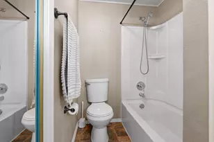 E Yosemite Ave, Manteca, CA 95336 - Photo 20