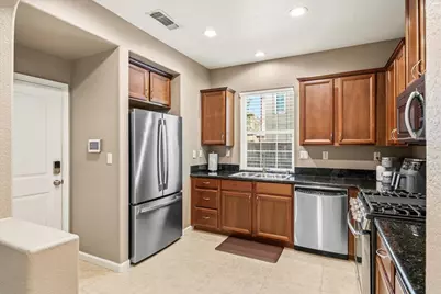 51 Villa Gardens Court #51, Roseville, CA 95678 - Photo 6