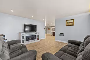 5108 Laurelview Ave, Carmichael, CA 95608 - Photo 22