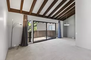 733 Woodside Ln E, Sacramento, CA 95825 - Photo 14