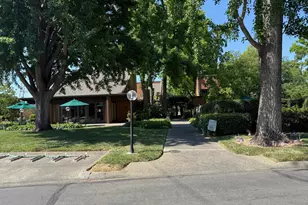 733 Woodside Ln E, Sacramento, CA 95825 - Photo 44