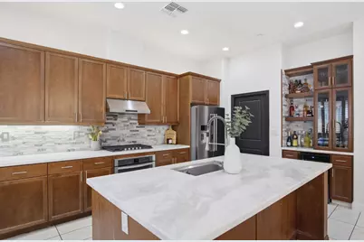 4474 Falcon Crest Way, Turlock, CA 95382 - Photo 6