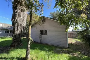 332 Hinkley Ave, Oakdale, CA 95361 - Photo 22