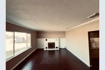 332 Hinkley Avenue, Oakdale, CA 95361 - Photo 2