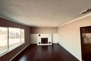 332 Hinkley Ave, Oakdale, CA 95361 - Photo 2