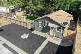 917 9th St, Turlock, CA 95380 - Photo 24