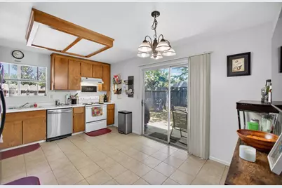 203 Eric Circle, Galt, CA 95632 - Photo 10