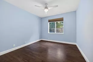 9223 Camden Lake Way, Elk Grove, CA 95624 - Photo 32