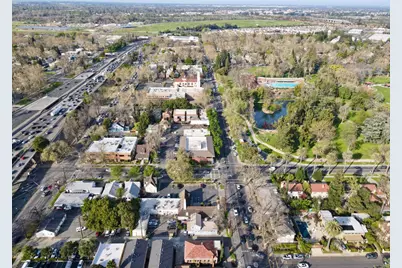 716 Alhambra Boulevard, Sacramento, CA 95816 - Photo 14