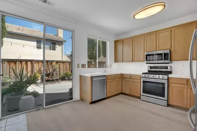 1977 Grove Court, Tracy, CA 95376 - Photo 14