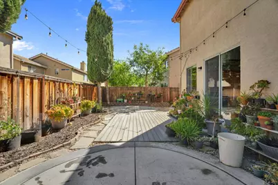 1977 Grove Court, Tracy, CA 95376 - Photo 30