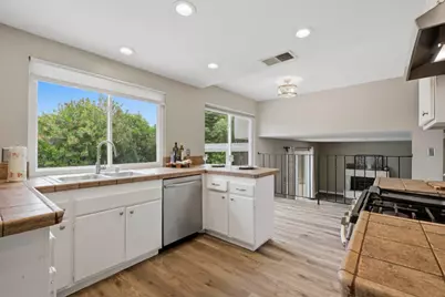 8008 Mesa Oak Way, Citrus Heights, CA 95610 - Photo 8