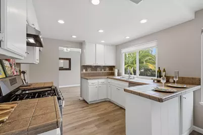 8008 Mesa Oak Way, Citrus Heights, CA 95610 - Photo 12
